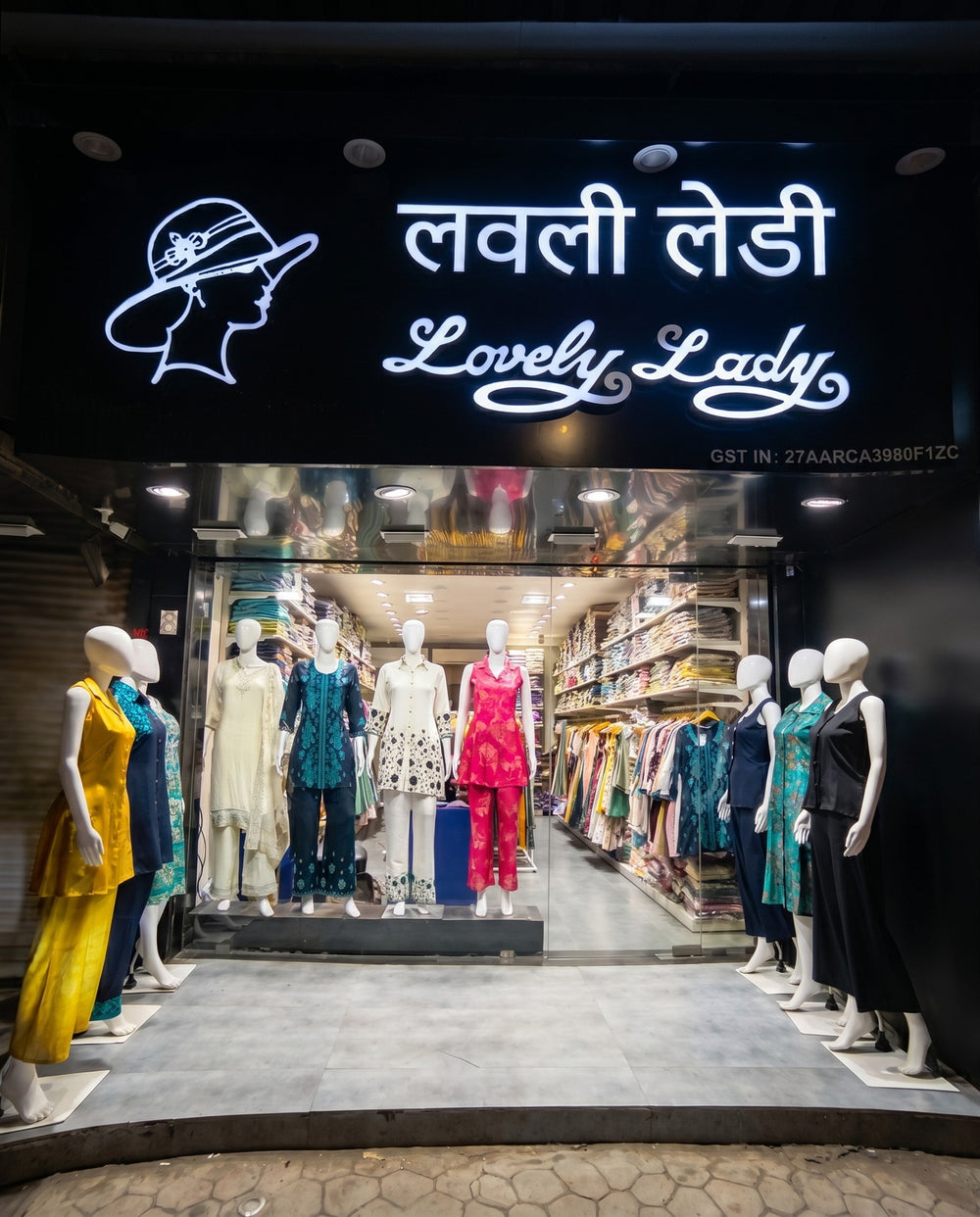 lokhandwala market andheri west
