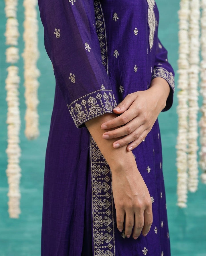 Purple Embriodered Silk Blended Kurta Bottom Dupatta Set