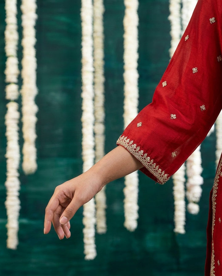 Red Embriodered Silk Blended Kurta Bottom Dupatta Set