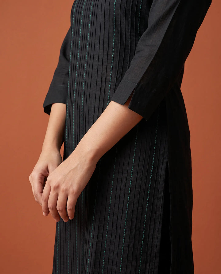 Black Embroidered Cotton Straight cut Long Kurta
