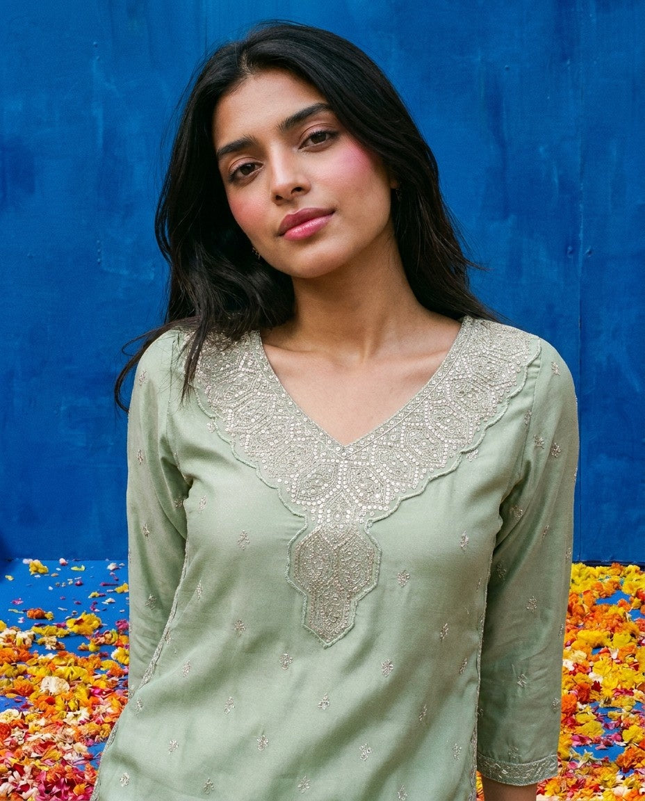 Pista Embroidered Silk Blended 3/4 Sleeves Straight Cut Long Kurta