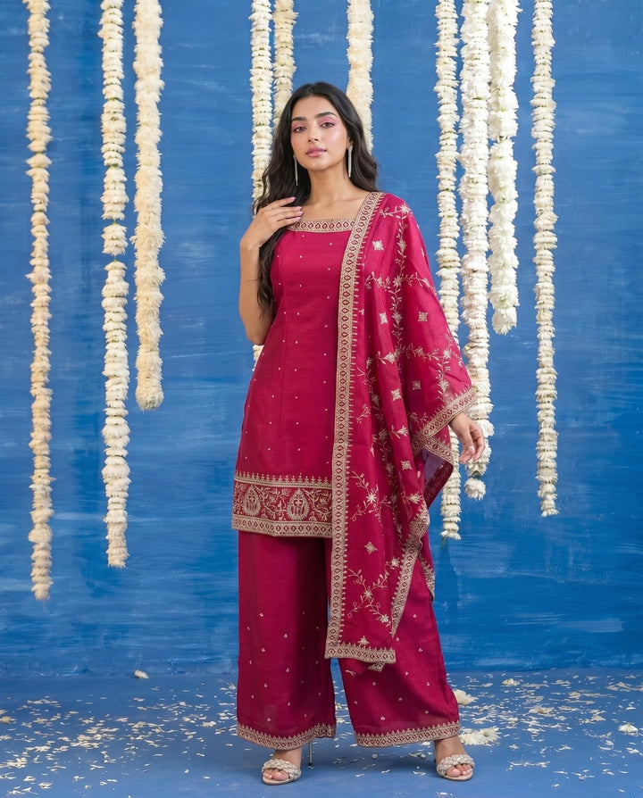 Magenta Embriodered Silk Blended Sleeveless Kurta Bottom Dupatta Set