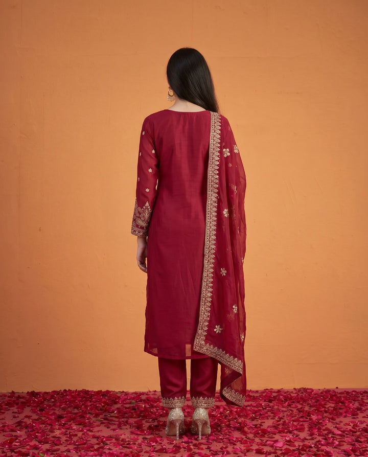 Magenta Embriodered Viscose Blended Kurta Bottom Dupatta Set