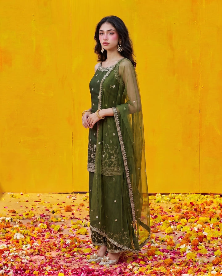Green Embriodered Silk Blended Spaghetti Strap Kurta Bottom Dupatta Set