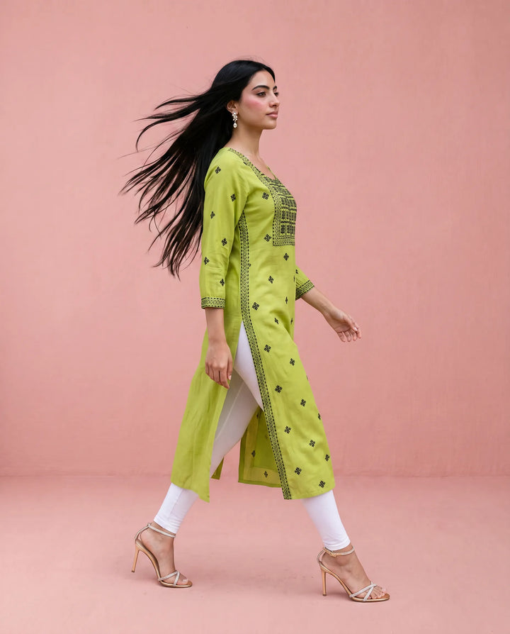 Green Embroidered Viscose Blended 3/4 Sleeves Straight Cut Long Kurta
