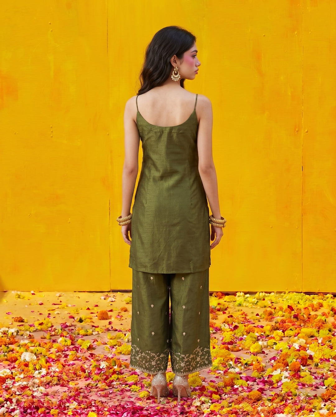 Green Embriodered Silk Blended Spaghetti Strap Kurta Bottom Dupatta Set