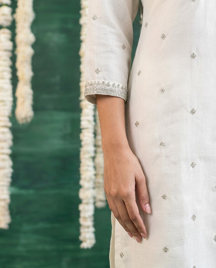 White Embriodered Silk Blended Kurta Bottom Dupatta Set