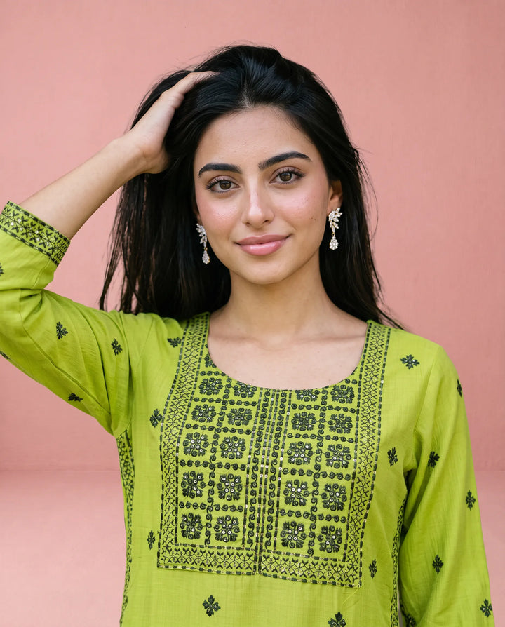 Green Embroidered Viscose Blended 3/4 Sleeves Straight Cut Long Kurta