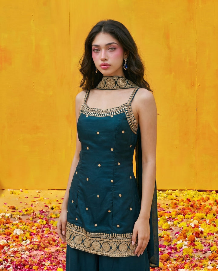Green Embriodered Silk Blended Spaghetti Strap Kurta Bottom Dupatta Set