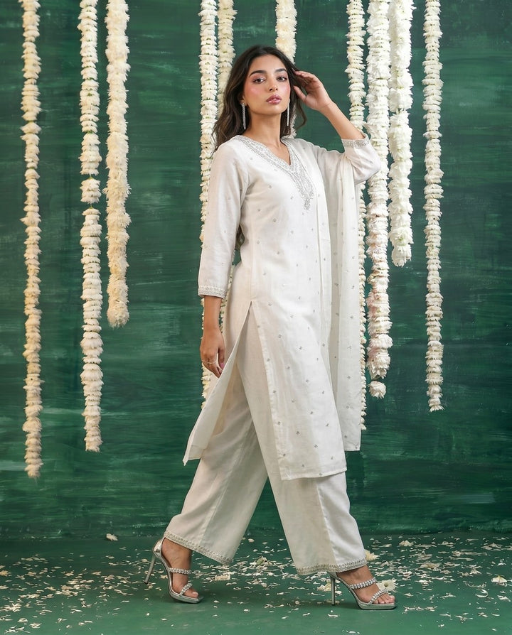 White Embriodered Silk Blended Kurta Bottom Dupatta Set