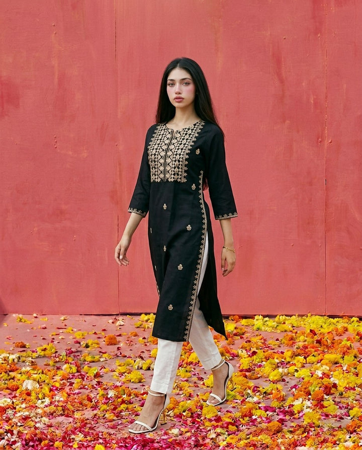 Black Embroidered Viscose Blended 3/4 Sleeves Straight Cut Long Kurta