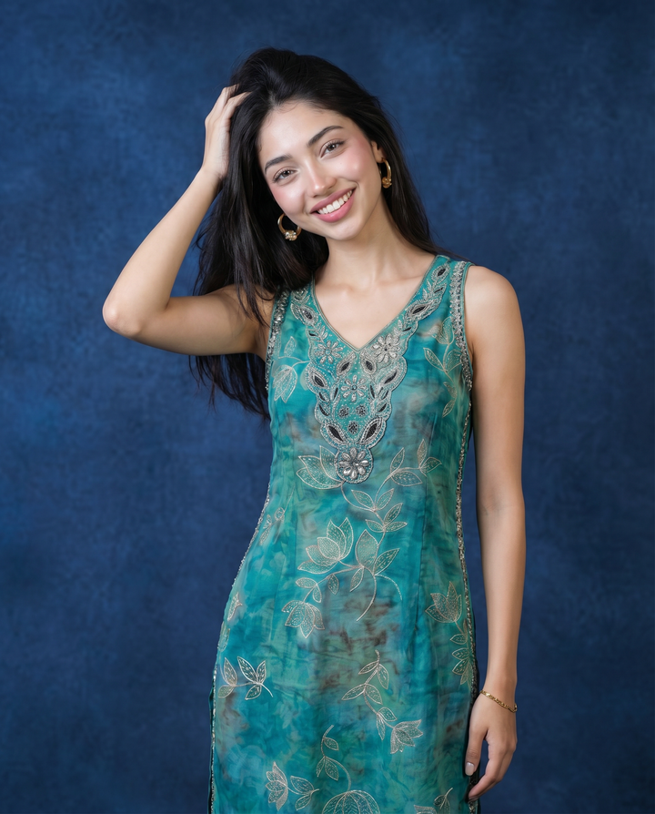 Green Embroidered Viscose Blended Sleeveless Straight Long Kurta