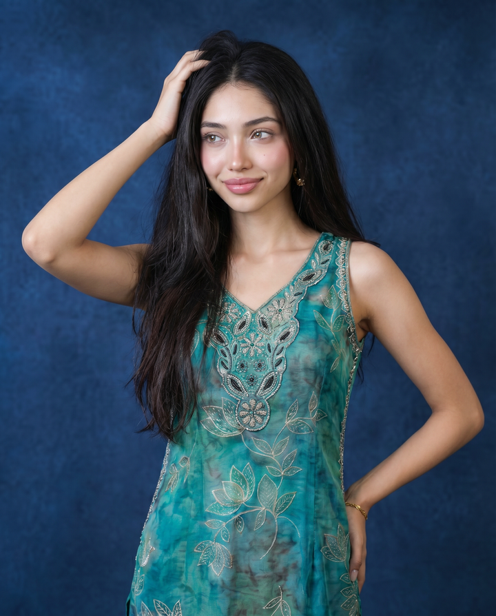 Green Embroidered Viscose Blended Sleeveless Straight Long Kurta