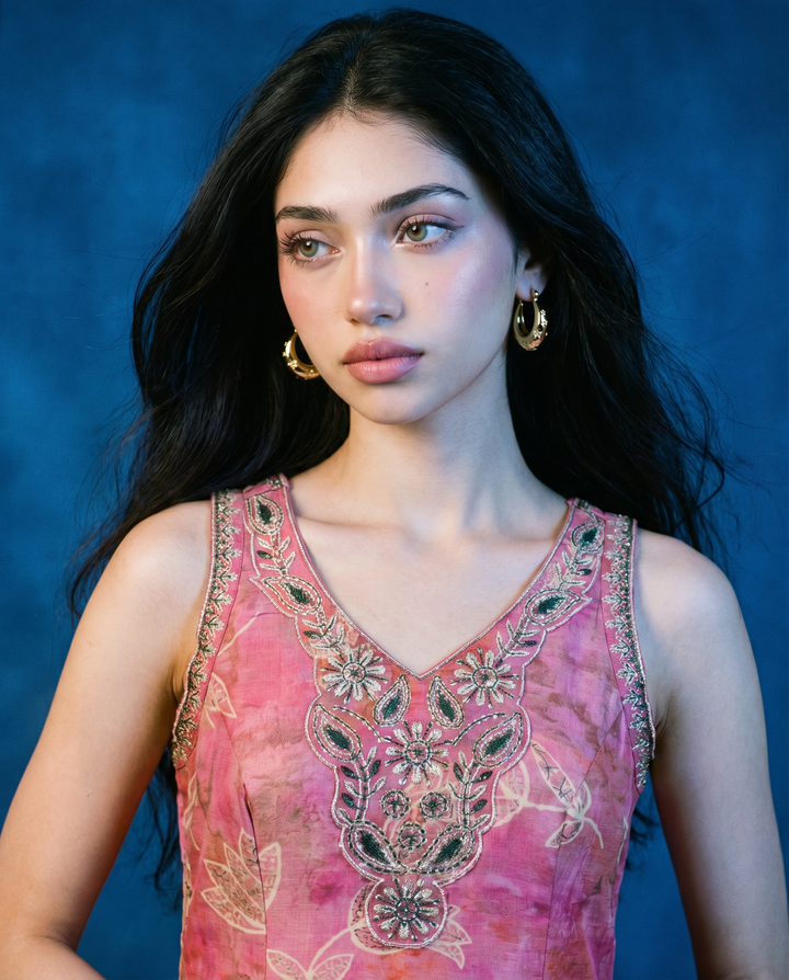 Pink Embroidered Viscose Blended Sleeveless Straight Long Kurta