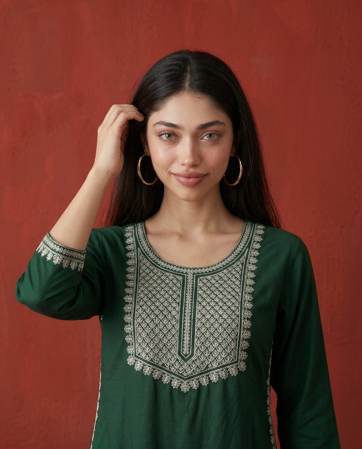 Green Embroidered Rayon Straight cut Long Kurta