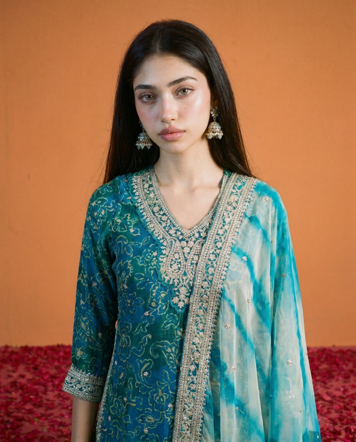 Printed Teal Embroidered Silk Blended 3/4 Sleeves Kurta Bottom Dupatta Set