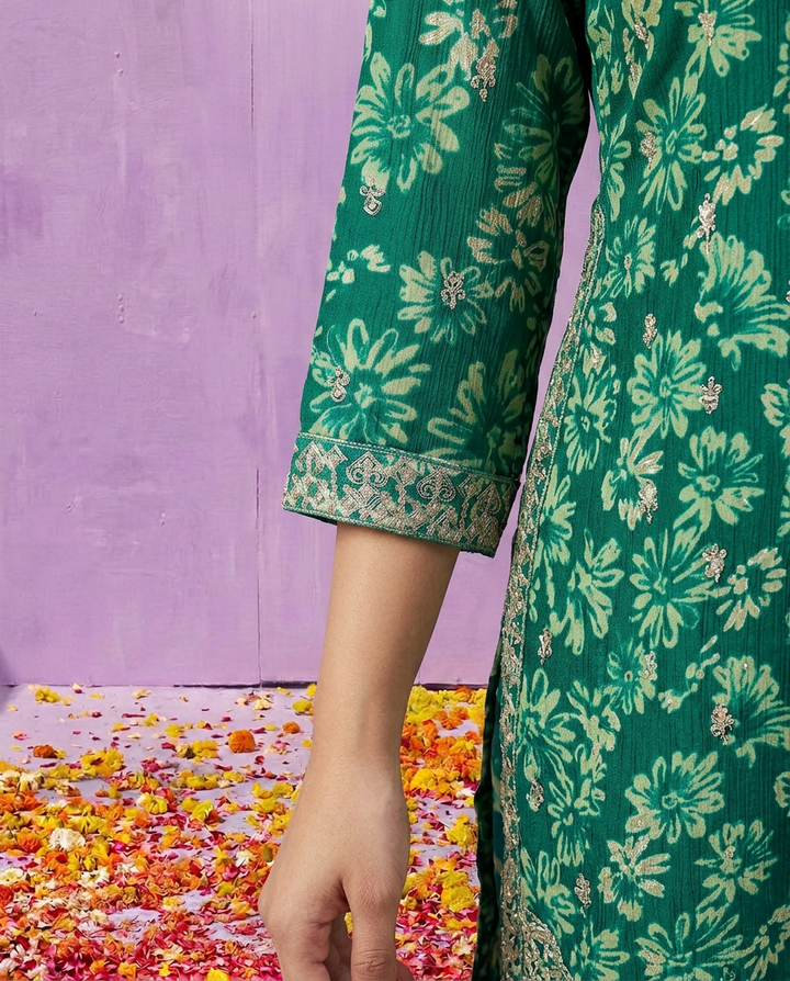 Green Printed Embroidered Silk Blended 3/4 Sleeves Kurta Bottom Dupatta Set