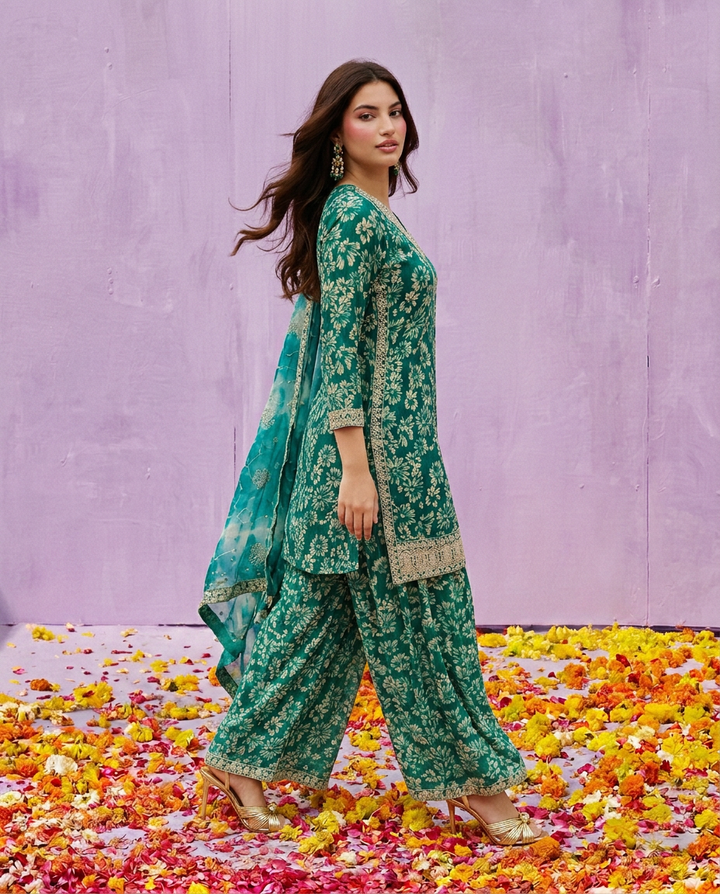 Green Printed Embroidered Silk Blended 3/4 Sleeves Kurta Bottom Dupatta Set