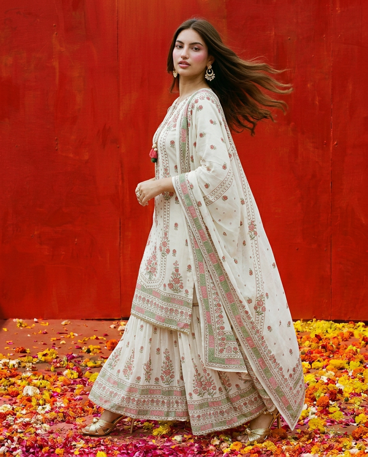 White Embroidered Georgette Kurta Bottom Dupatta Set